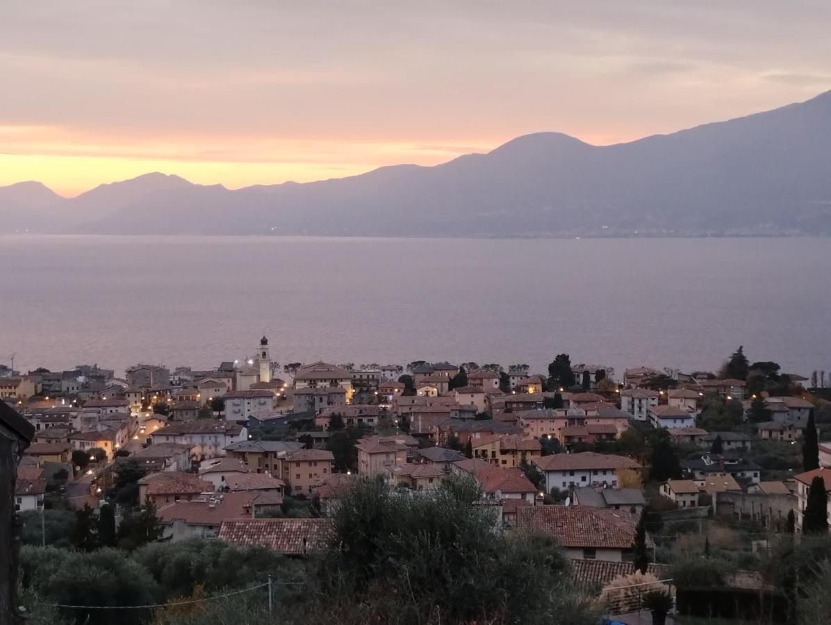 Ferienwohnung Al Piccolo Borgo Antico Torri Del Benaco Exterior foto